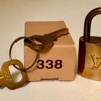 Louis Vuitton #338 Padlock and Keys 