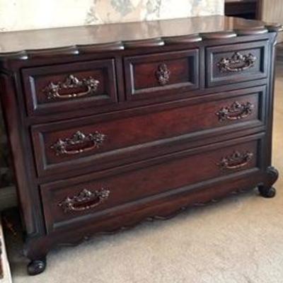 This Gorgeous Dresser by Hickory Chair features a stylish scalloped edge top, dovetail drawers and lovely hardware.

Measures 45 x 21 x...