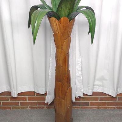 5' Tall Wooden Palm Tree Decoration