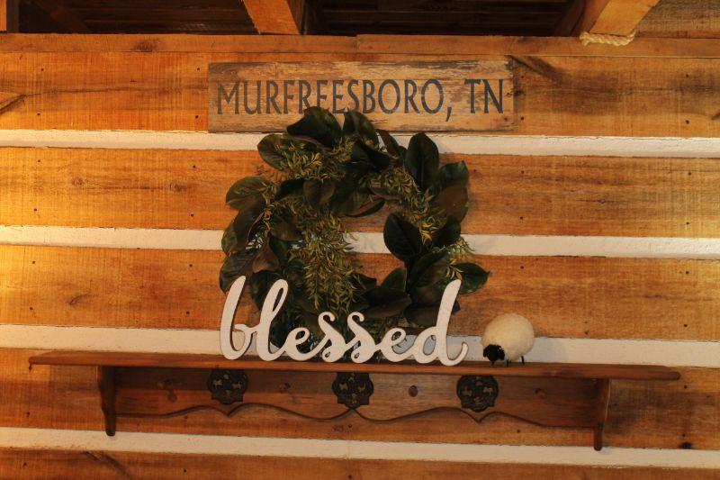 LOG CABIN ANTIQUES MURFREESBORO ESTATE SALE