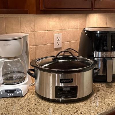 Kitchen Appliances- Coffee Pot, Crockpot, Airfryer