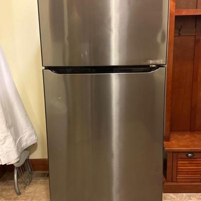 LG Stainless Top Freezer Refrigerator