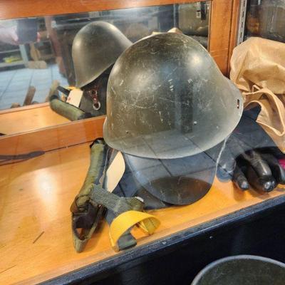 Mid-WWII Fixed Loop Helmet and Liner Set