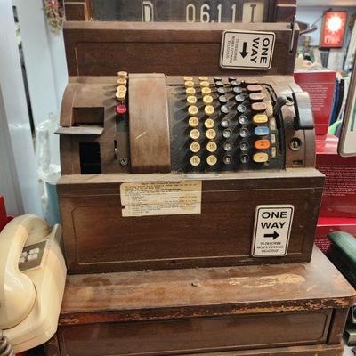 Old-Fashion National Cash Register (Very good Condition)