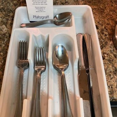 Pfaltzgraff "Capri Frost" Stainless Flatware Service for 8 (40 pcs)