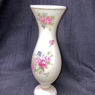 Hand Painted Moriage-style Vase