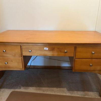 106:Stanley Furniture Maple Wood Desk w/
