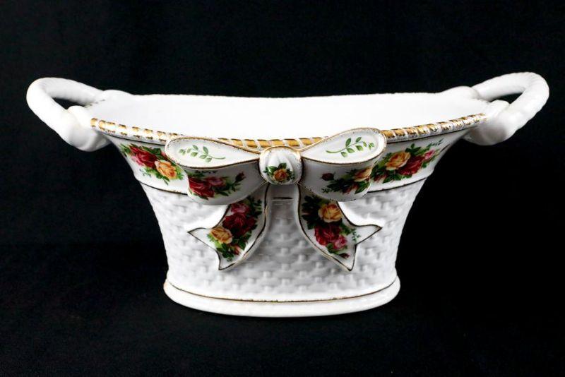 Large Estate Auction in Southeast Louisville Home Contents,