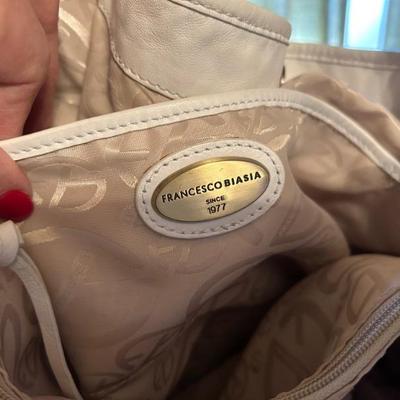 This one comes with the bag!!