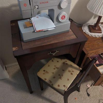 SINGER SEWING MACHINE,TABLE,CHAIR
