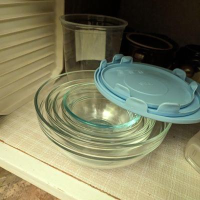 pyrex mixing bowls