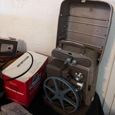 BELL & HOWELL PROJECTOR