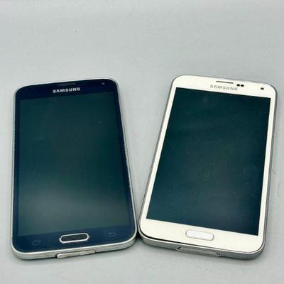 (2) Samsung Galaxy S5 Cell Phones
