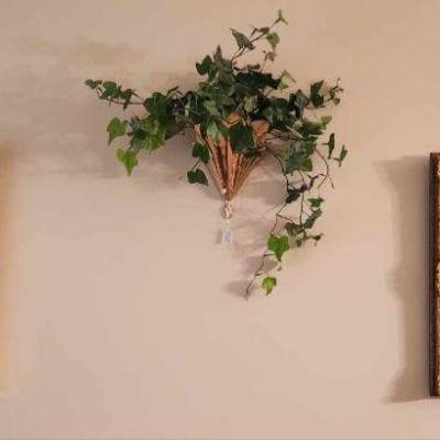 Early English paintings. Antique 