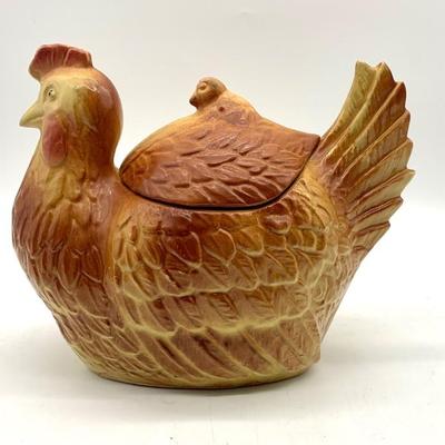 Vtg. Sapco hen and chick cookie jar