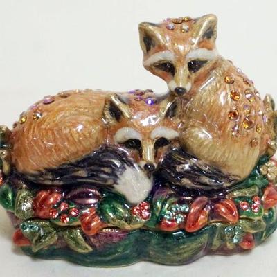 1051	JAY STRONGWATER JEWELED AND ENAMEL RACOON HINGED BOX
