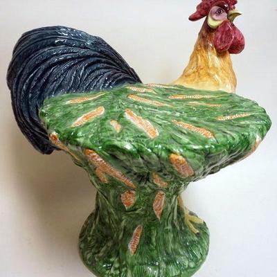 1040	LARGE ITALIAN CERAMIC ROOSTER PEDISTAL STAND, APPROXIMATELY 20 IN X 23 IN H
