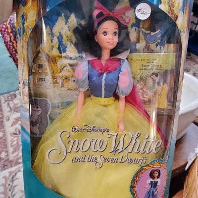 Vintage Barbie 1990's Snow White 