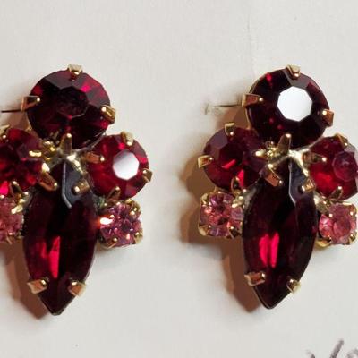 Clip Rhinestone earrings