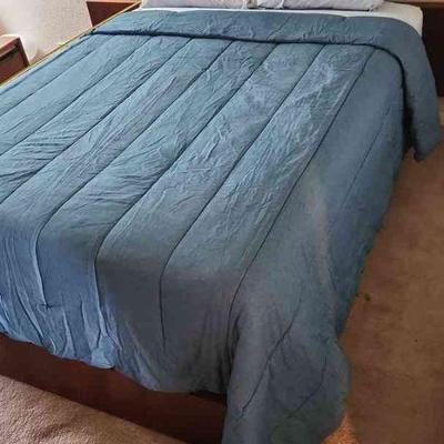 MME154 - Queen Bed Set
