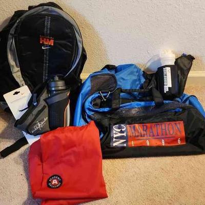 MME086 - HM Backpack And NYC Duffle
