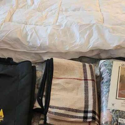 MME151 - Comforter, Afghan Throw And More