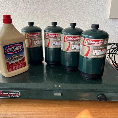 MME206- Coleman Propane Stove & Propane Tanks