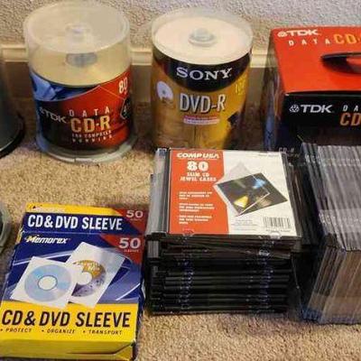 MME093 - CD And DVD Blanks And Cases
