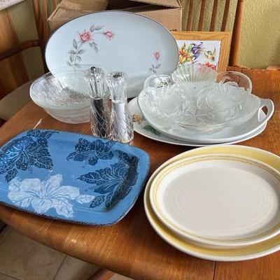 MME011- Assorted Serving Platters & Bowls