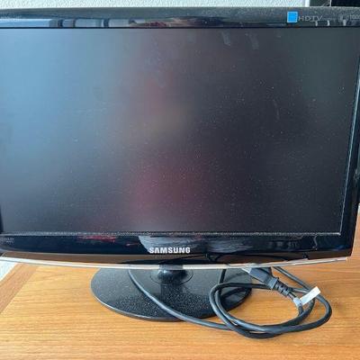 MME193- Samsung 19" HDTV Monitor