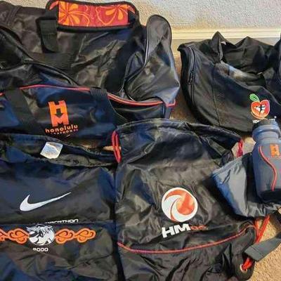 MME087 - HM And NYC Marathon Duffle Bags