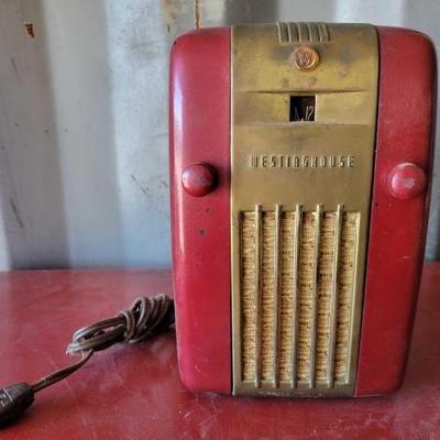 #15018 â€¢ Vintage Westinghouse Radio
