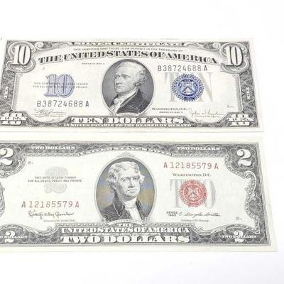 #1502 â€¢ 2 United States of America Banknotes
