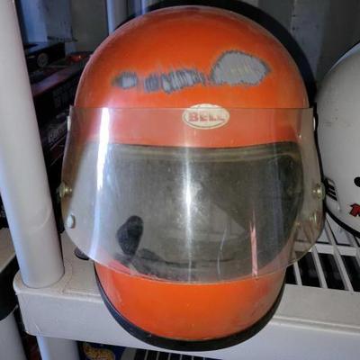 #15142 â€¢ Bell Motorcycle Helmet
