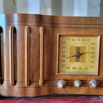 #15046 â€¢ Vintage Meters Radio

