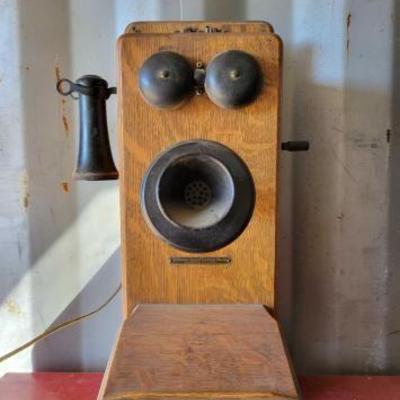 #15056 â€¢ Vintage Stromberg-Carlson Telephone
