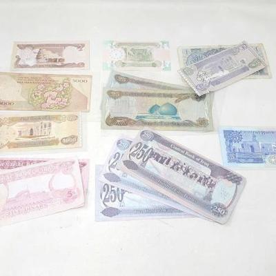 #1718 â€¢ (14) Foreign Currency Banknotes
