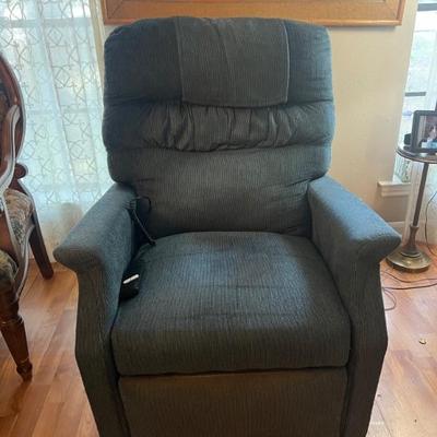 Electric Lift Chair. $150.  items available for pre-sale with pre-sale shopping appointments. Please text 985 507-6684 to schedule an...