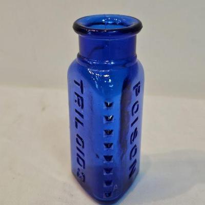 https://www.auctionninja.com/stress-free-estate-services-llc/sales/details/important-collection-advertising-ephemera-glass-bottles-photos...