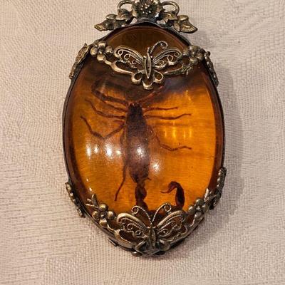 https://www.auctionninja.com/stress-free-estate-services-llc/sales/details/important-collection-advertising-ephemera-glass-bottles-photos...