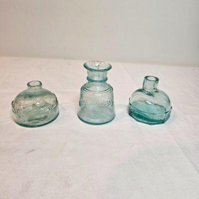 https://www.auctionninja.com/stress-free-estate-services-llc/sales/details/important-collection-advertising-ephemera-glass-bottles-photos...