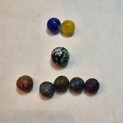 https://www.auctionninja.com/stress-free-estate-services-llc/sales/details/important-collection-advertising-ephemera-glass-bottles-photos...