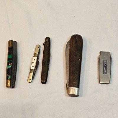 https://www.auctionninja.com/stress-free-estate-services-llc/sales/details/important-collection-advertising-ephemera-glass-bottles-photos...