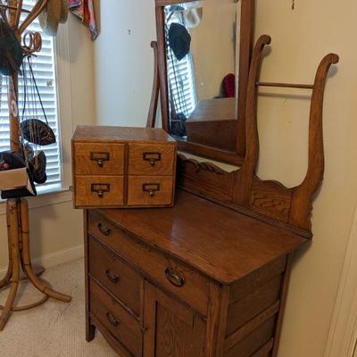 Oak wash stand, antique