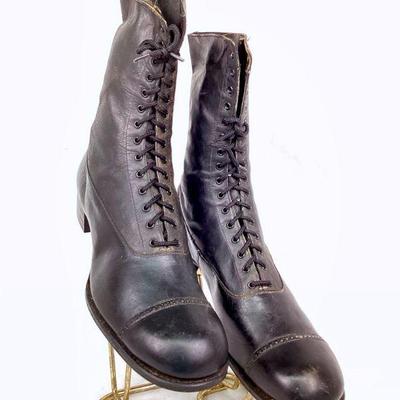 BiHY919 Ladies Early 1900's Buster Brown Victorian Boots	Black leather lace up boots with stacked leather heels, In very good condition....