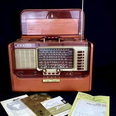 BIHY916 1950's Zenith Super De Luxe Trans-Oceanic Portable Radio	Short wave portable radio, model A600 - A600L, Chassis 6A40 - 6A41,...
