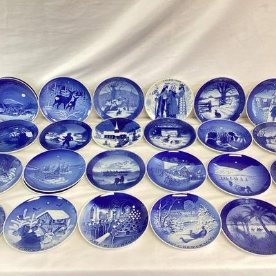 STDA100 Royal Copenhagen, Porsgrund, B & G Christmas Plate Collection	Twenty-nine collectible plates dating 1962-1978. Some are...