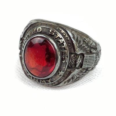 BIHY120 Sterling Men's United States Army Ring	This is a sterling silver men's army ring with a rounded red gemstone or glass face with a...