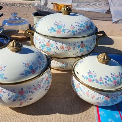 Enamelware cookware