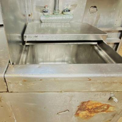 https://auctions4america.proxibid.com/Auctions-4-America/Bar-and-Lounge-Complete-Kitchen-Dining-Room/event-catalog/255252